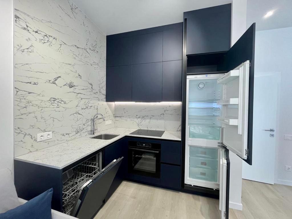 קייב Modern Apartment In The Old Town מראה חיצוני תמונה
